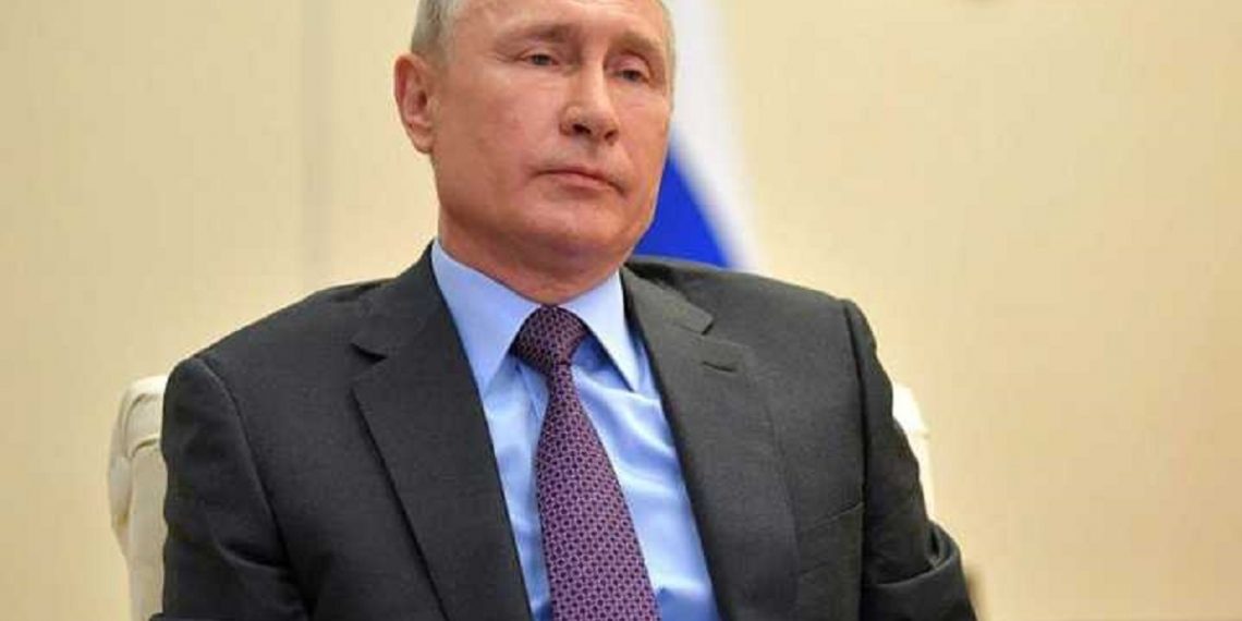 Путин использует Донбасс как плацдарм для своих игр.