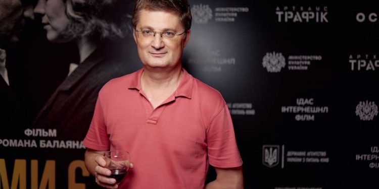 известный шоумен и артист