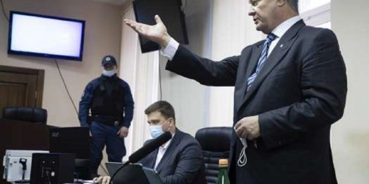 Возвращение Порошенко в Украину.