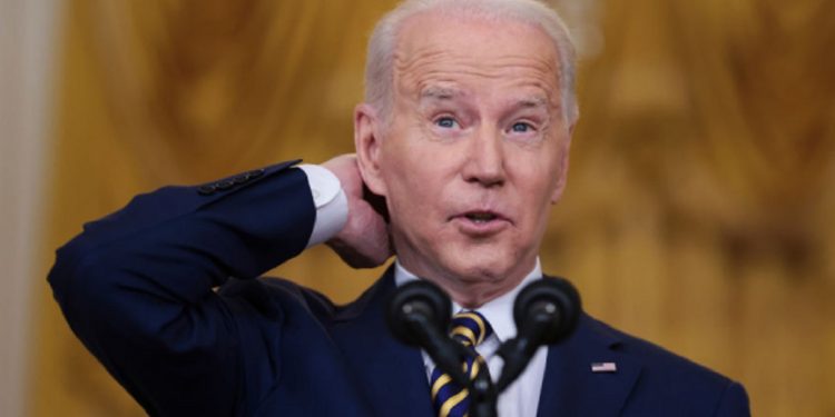 Гибридные атаки России на Украину.