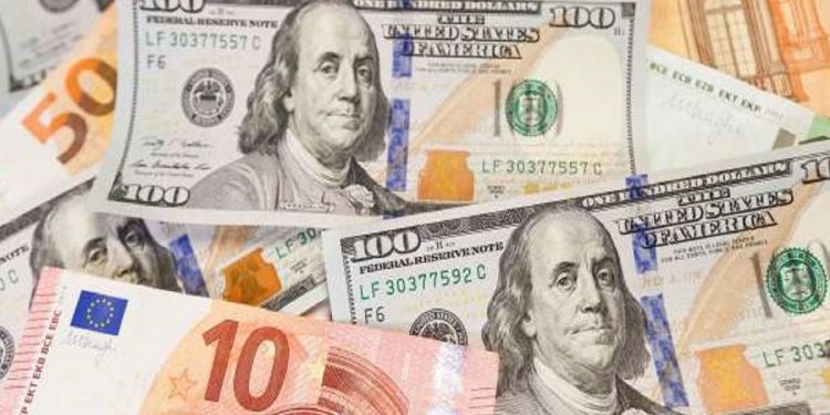 Что будет с курсом гривны, прогнозы аналитиков.