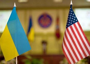 Флаг Украины и США