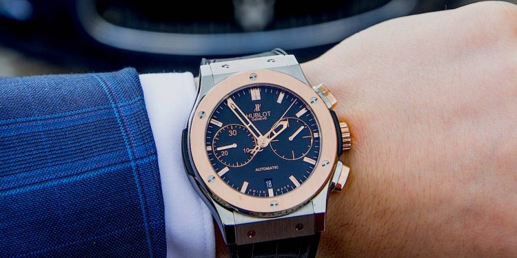 Как подобрать часы к одежде