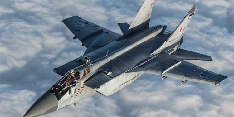 Російський військовий винищувач Міг-31