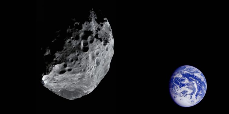 Астероид летит к Земле