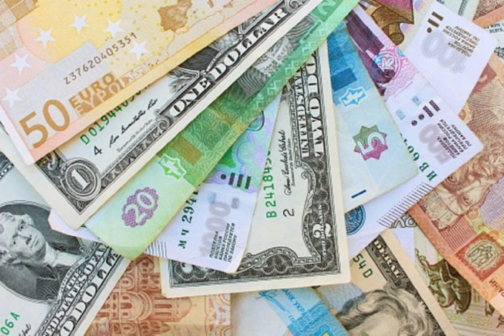 Курсы валют на 24 января 2022 года.