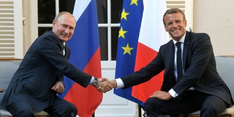 Путин пообещал оставить Украину в покое.