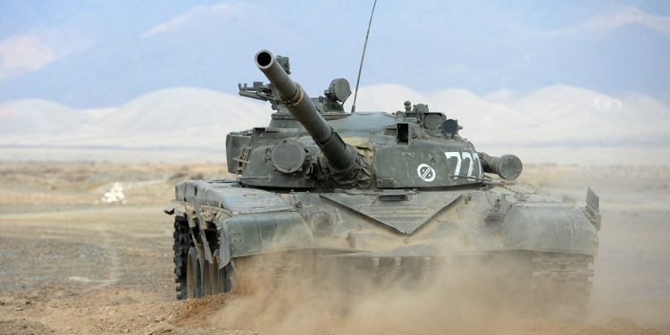 Под прицелом врага три украинских города.