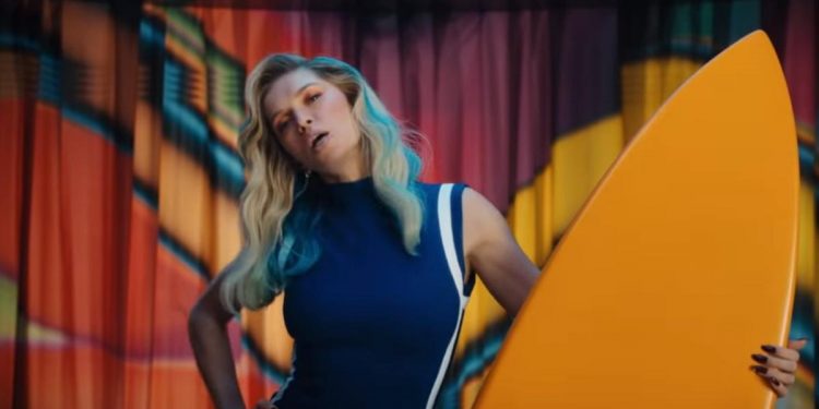 известная певица