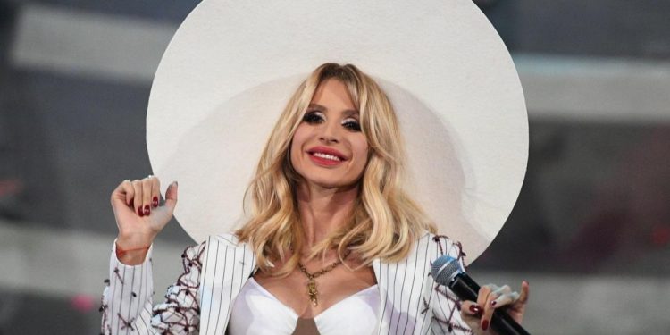 украинская певица, которая работает в РФ