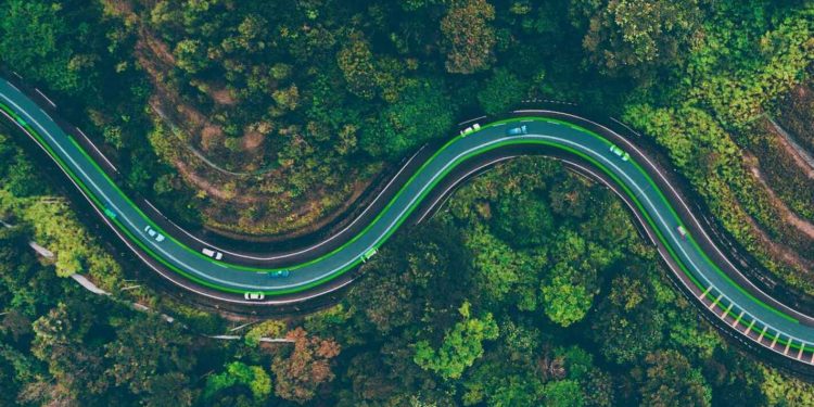 Дорога для зарядки электромобилей