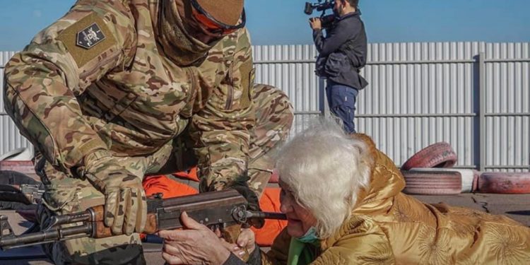 Жительница Мариуполя Валентина Константиновская