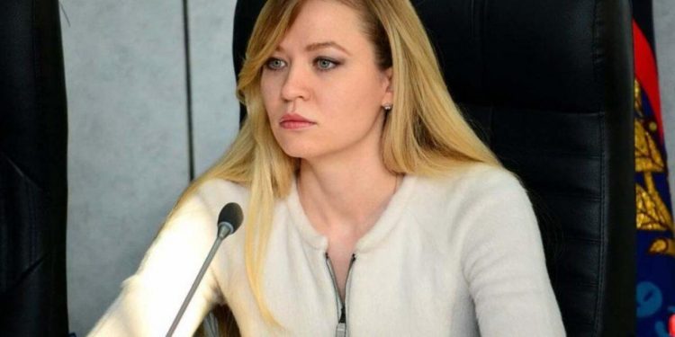 Никонорова