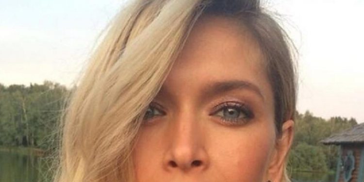 известная певица