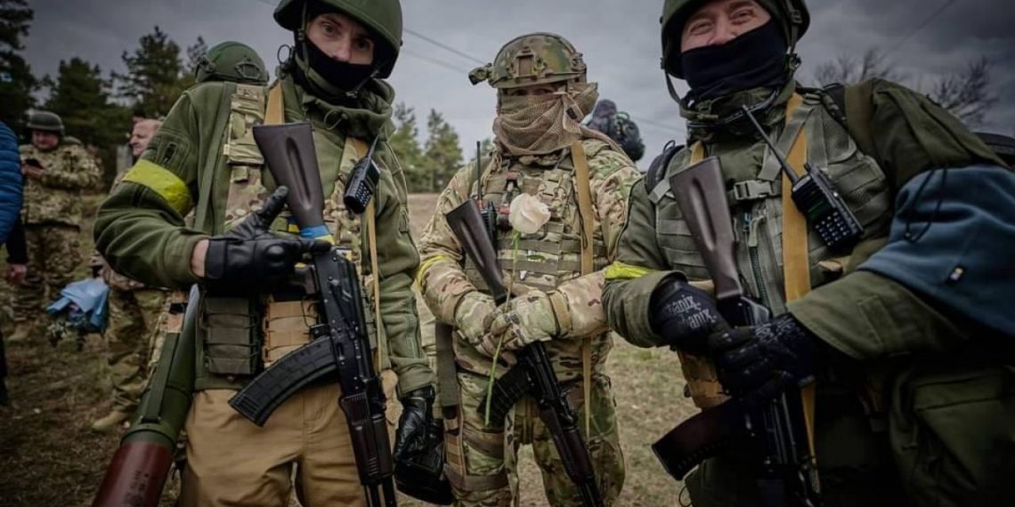 ЗСУ тримають позиції, ворог намагається передислоковуватись: аналіз ситуації на 19 березня