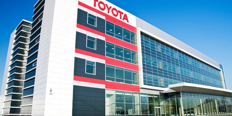 Toyota уходит из России