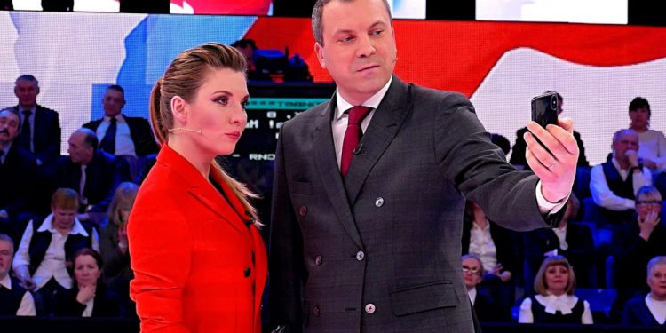 Пропагандисты Ольга Скабеева и Евгений Попов