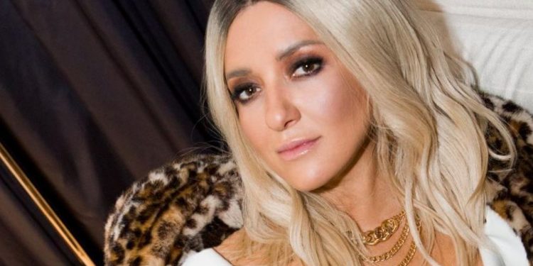 народная артистка Украины