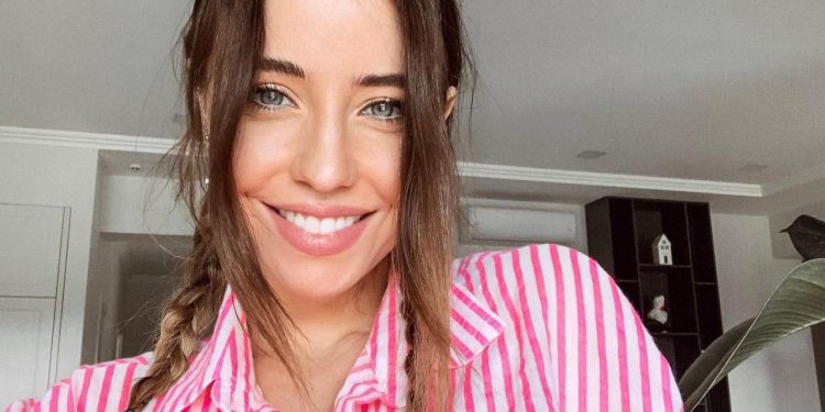 известная певица