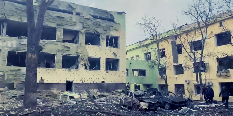 разбомбленные больницы в Украине