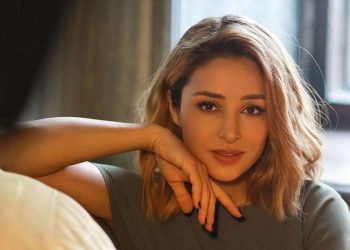 известная певица