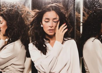 Выгнал из такси из-за украинского языка: на Злату Огневич в США напал водитель-расист