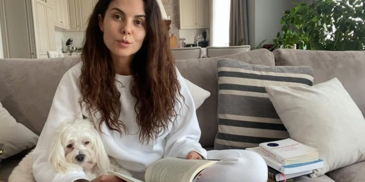 известная певица