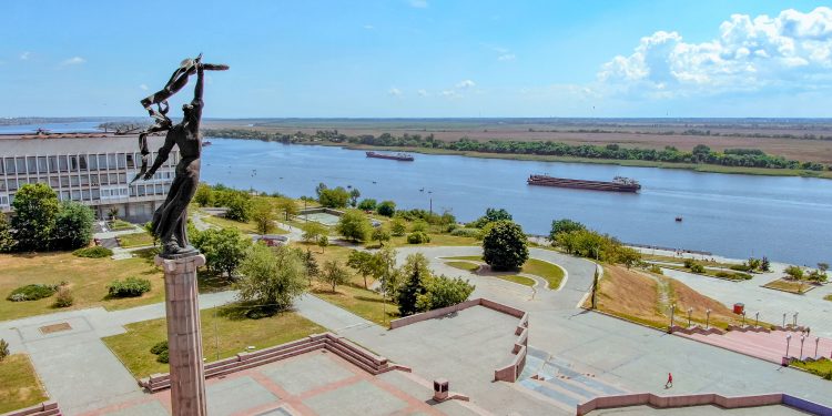 В Херсоне оккупанты ищут мариупольцев: Андрющенко предупредил, что задумал враг