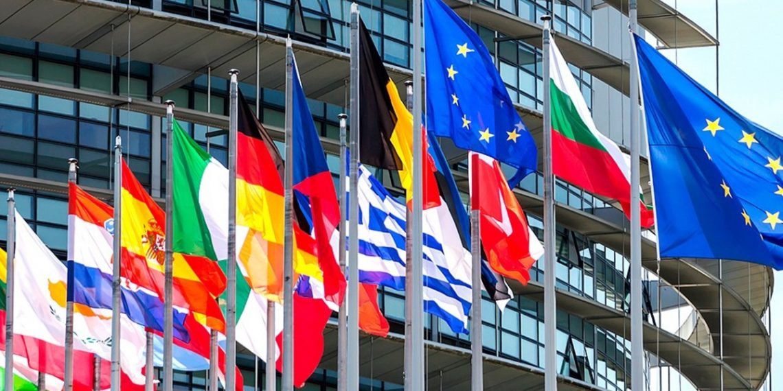 Флаги стран ЕС