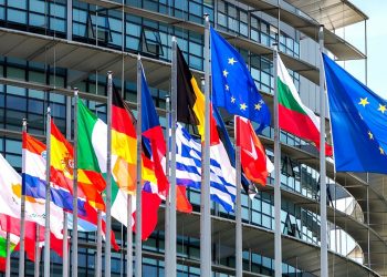 Флаги стран ЕС