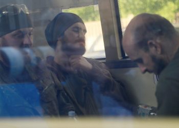 Эвакуация защитников Мариуполя с «Азовстали»