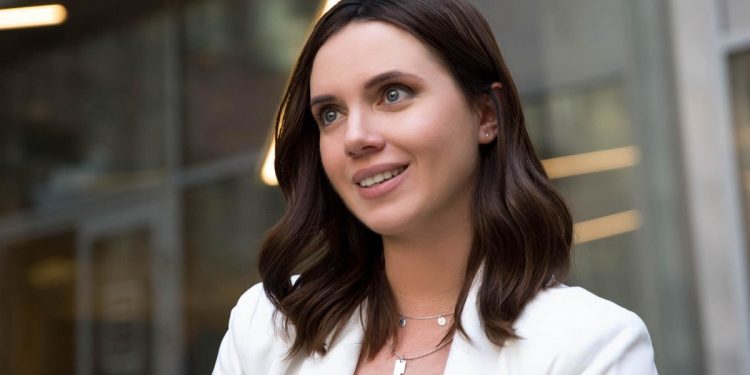 Янина Соколова