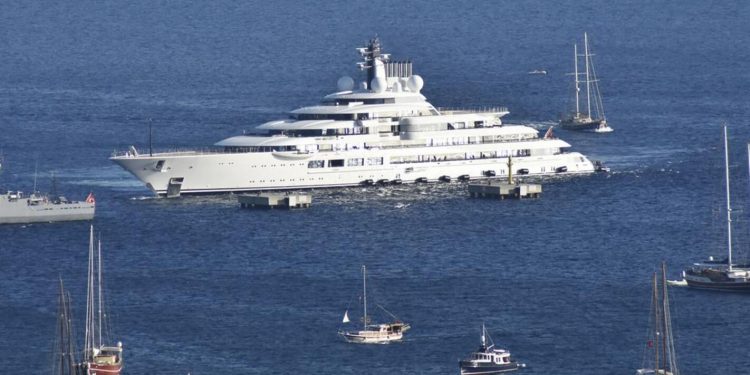 Яхта Путина