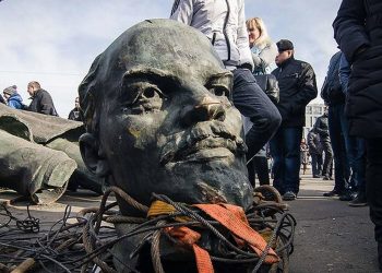 Декоммунизация в Украине