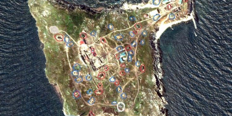 Остров Змеиный