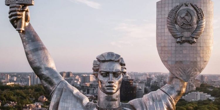 Родина-мать в Киеве