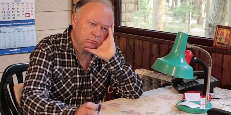 Андрей Караулов