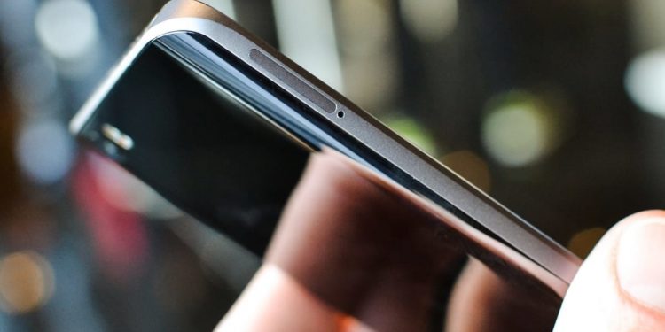 Смартфон без разъема для наушников