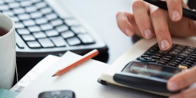 Хто з українців не отримає відпустку у період війни