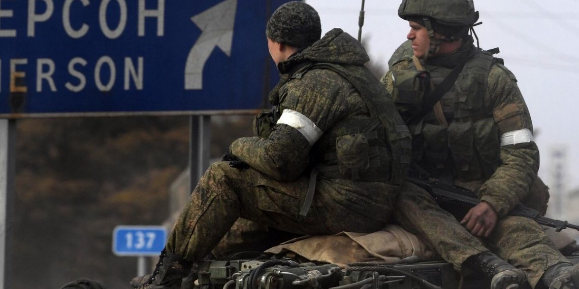 Російські окупанти в Херсоні