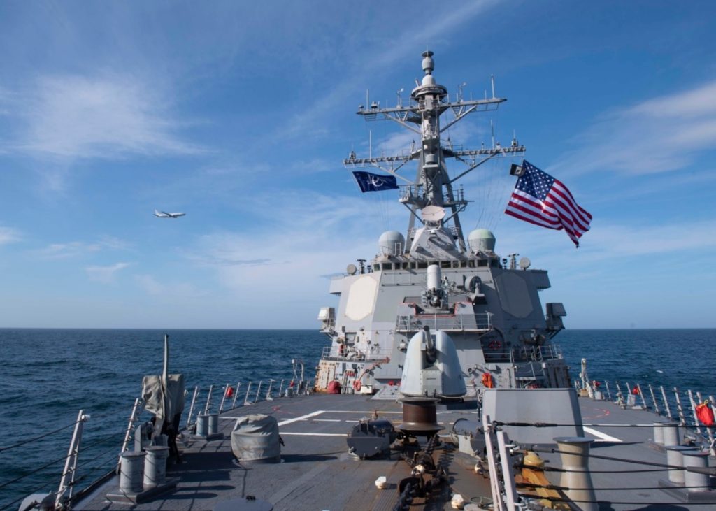 Эсминец ВМС США