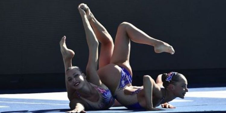 Синхронистки