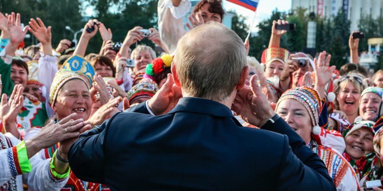Володимир Путін та росіяни