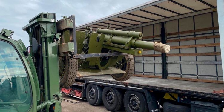 Гаубицы 105-мм