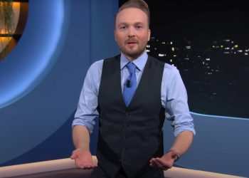 Нидерландский комик Арьен Любах