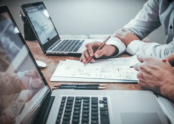 Робота в Україні