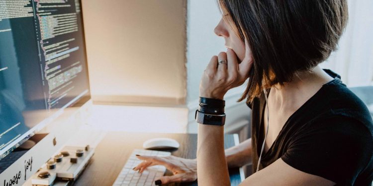 Онлайн-курсы программирования: зачем нужны и какие бывают?