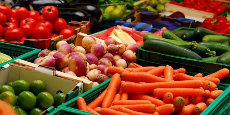Овочі і фрукти в Україні