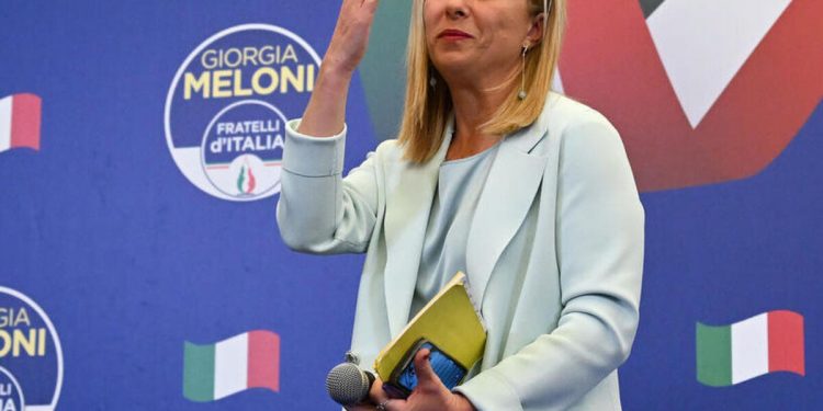 Джорджа Мелоні