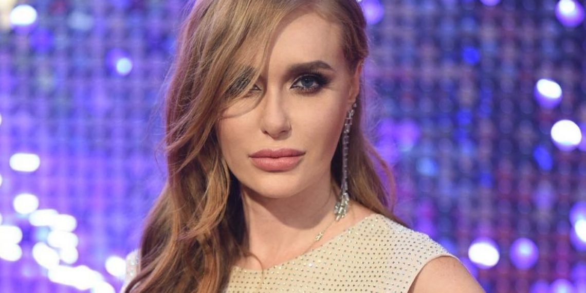 Слава Камінська